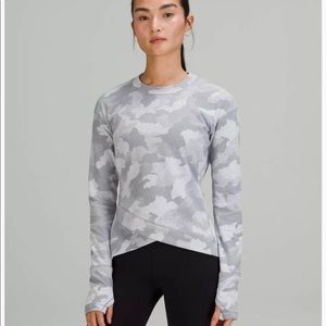 🍋 LULULEMON - Close to Crossing Long Sleeve Rulu - Size 2